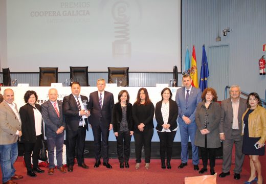 A Mancomunidade de Ordes recibe o primeiro premio Coopera Galicia por ConectaCIM, que facilita o acceso non presencial das usuarias do CIM